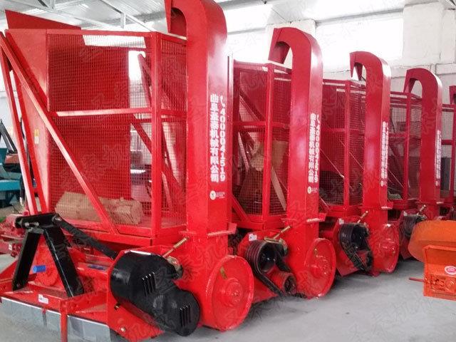 回收的秸稈不受干濕的限制，對于濕物料也可以加工