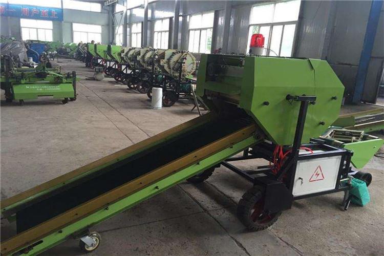 用苛性鈉溶液除水垢，清除以硅酸鹽為主要成分的水垢時(shí)，可將2%~3%的苛性鈉水溶液加入冷卻系統(tǒng)內(nèi)，待機(jī)車行駛1~2天后放出