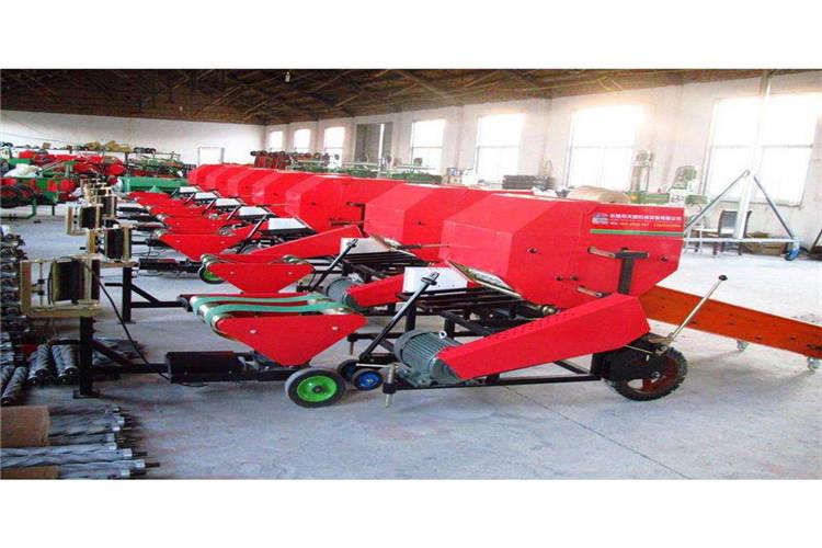 當青貯打捆機吃滿麥節(jié)后，報警器沒報警，麥節(jié)就會堆堵在入口處，此時若繼續(xù)行走，就會造成保護螺絲的扭斷