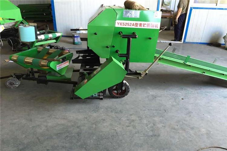 打捆包膜一體機(jī)穿帶不正確。打開右門，按照說明書標(biāo)明的“穿帶過程法”或穿帶示意圖，正確穿帶