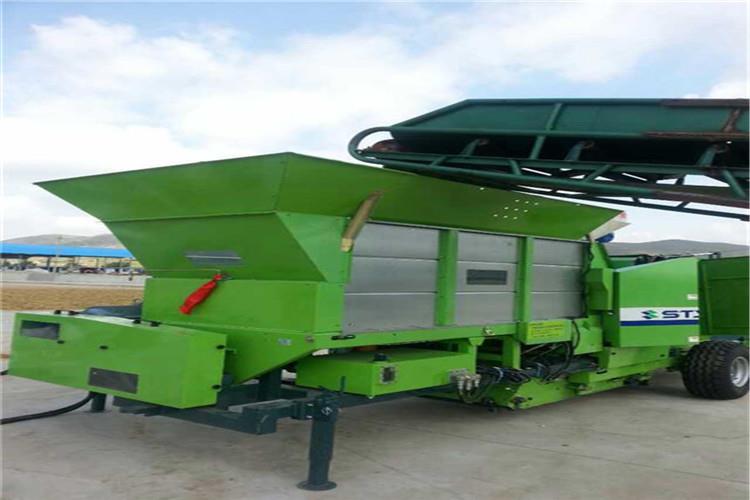 打捆包膜一體機(jī)在使用前，要進(jìn)行必要的調(diào)整，其中包括：繞繩機(jī)構(gòu)、撿拾器高度、撿拾器和喂入輥間隙