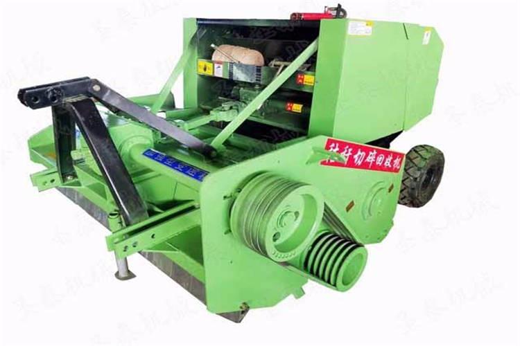 青貯打捆機(jī)制成的飼料可通過乳酸菌發(fā)酵用于面包的長(zhǎng)期保存，酵母和孢子發(fā)酵可以使面包適口，營養(yǎng)物質(zhì)增加