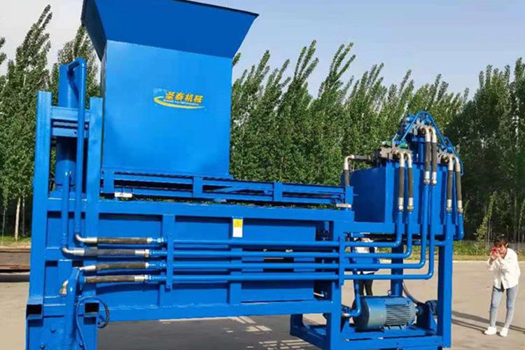 液壓方捆打包機(jī)